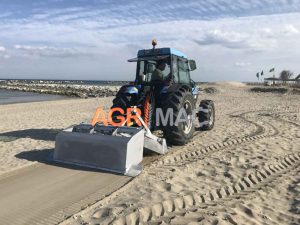 Μηχάνημα καθαρισμού ακτών για τρακτέρ KA170