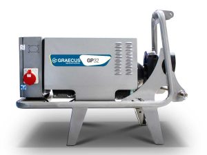 Γεννήτρια για τρακτέρ τριφασική, κλειστού τύπου με βάση, πίνακα και 3 πρίζες GP32