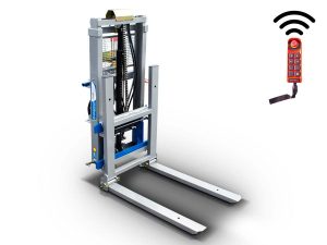 Κλαρκ για τρακτέρ 2 σταδιων με ανύψωση βάρους 800kg και ύψους 180εκ, υδρ. πλάγια μετατόπιση, υδρ. ρύθμιση μπούμας και ασύρματο χειριστήριο. CLARK800 DUPLEX180-RC